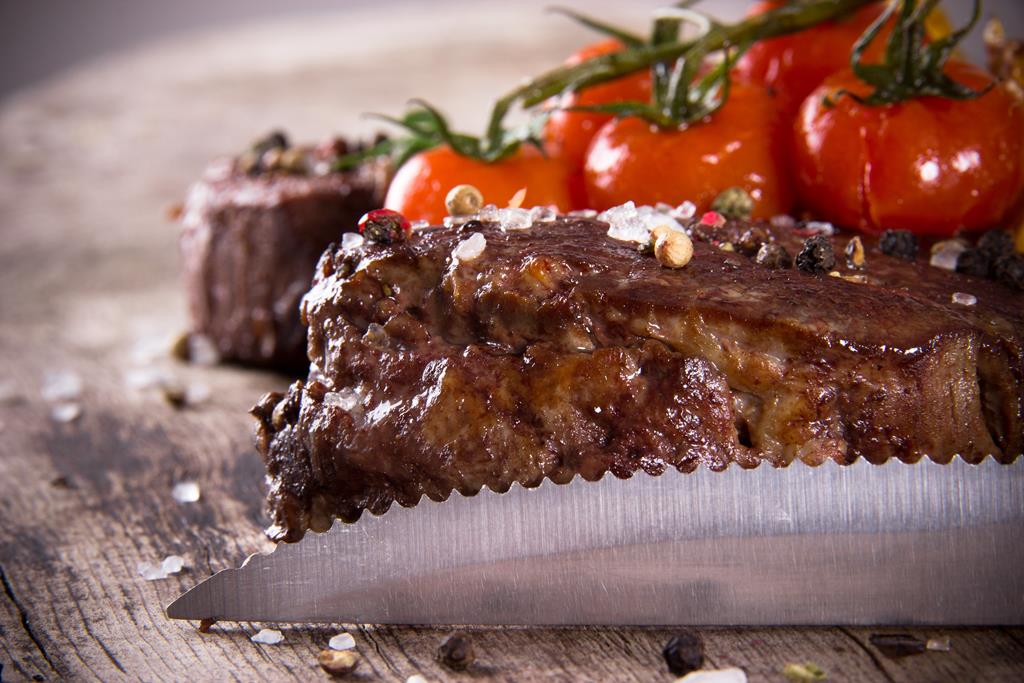 Beef Tenderloin with Balsamic Tomatoes